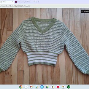 Small Green and White Striped Cropped Knit Sweater with Balloon Sleeves